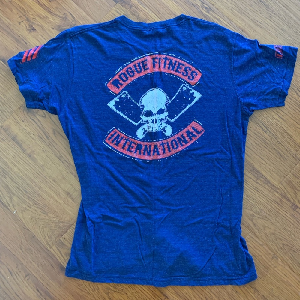 Size XL rogue shirt